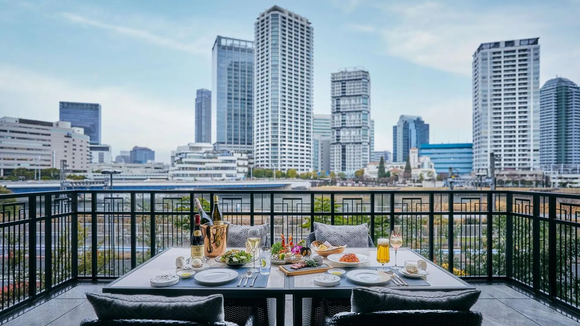 横滨 Hilton Yokohama酒店 5*,